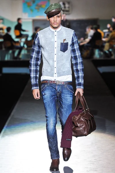 Look 1